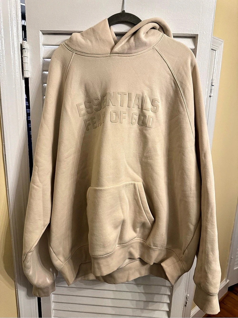 Essentials Fear of God hoodie Logo Hoodie in Cream Size Large Like New
